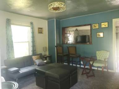 Main picture of 2910 Smiley Rd