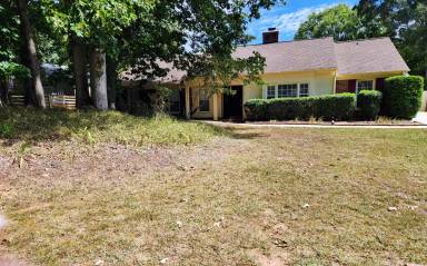 Main picture of 4415 Woods End Ln
