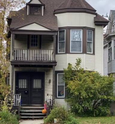 Main picture of 104 Oakwood Ave