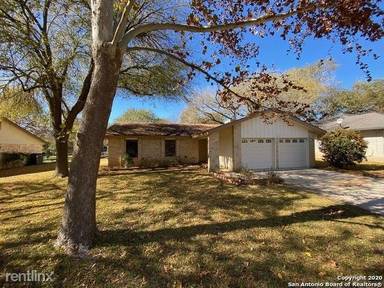 Main picture of 212 Azalea Trl