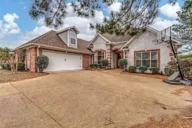 Main picture of 308 Glen Mdw