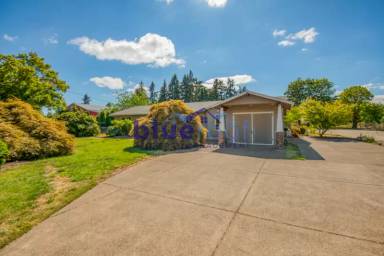 Main picture of 27827 SW Grahams Ferry Rd
