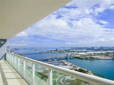 Main picture of 50 Biscayne Condos