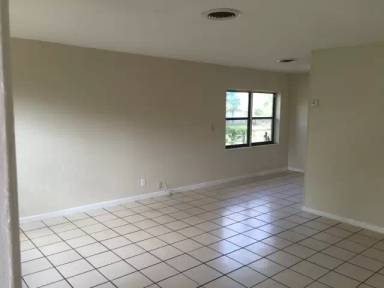 Main picture of 1124 NW 7th Ter