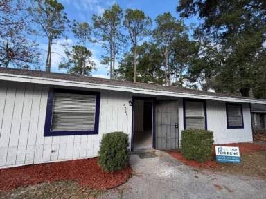 Main picture of 6226 SW 10th Pl