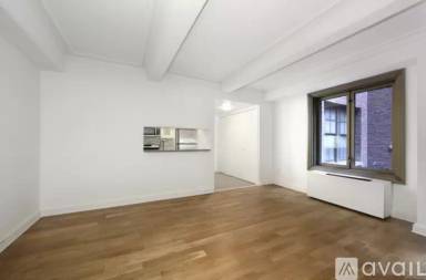 Main picture of 103 W 55th St