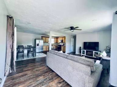 Main picture of 417 Ehehene Pl