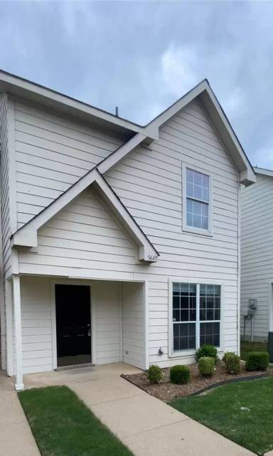 Main picture of 5637 Giddyup Ln