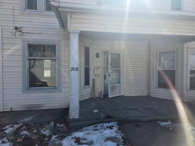 Main picture of 208 N Fort Wayne Ave