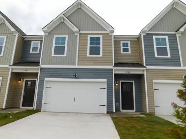 Main picture of 2956 Old Field Rd