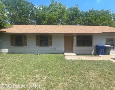 Main picture of 815 Michelle Dr