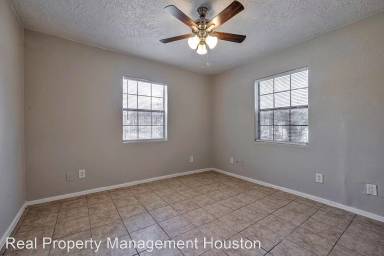 Main picture of 6734 Burkett St