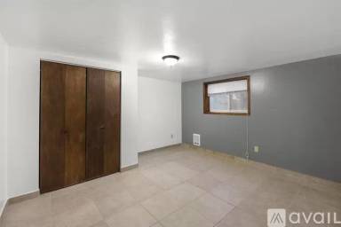 Main picture of 426 Leinum Ct
