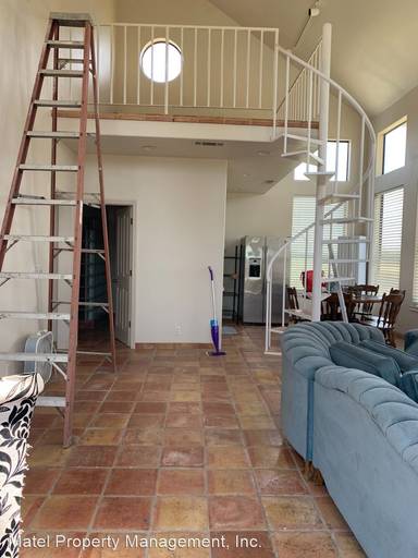 Main picture of 4106 Roselle Ave
