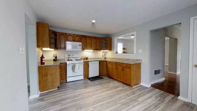 Main picture of 700 S Randolph Ave