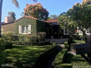 Main picture of 720 SW 24th Rd
