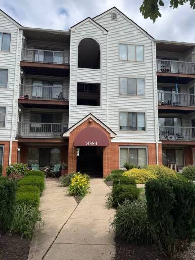 Main picture of 8383 Buttress Ln