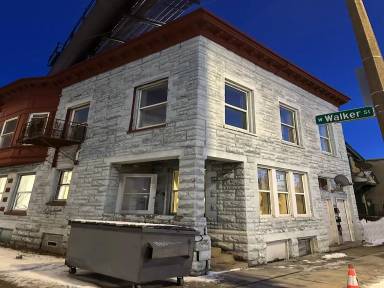 Main picture of 902 S 6th St