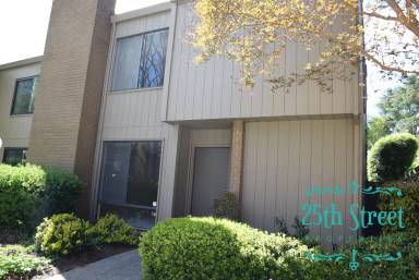Main picture of 104 Dunbarton Cir