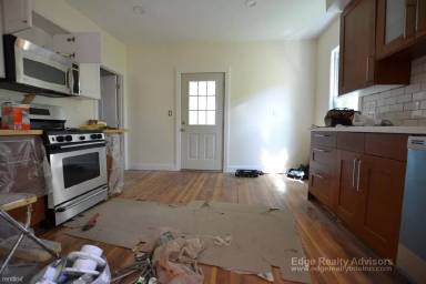 Main picture of 104 Brooks St