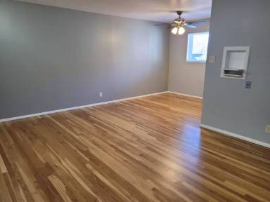 Main picture of 3516 Russell Blvd