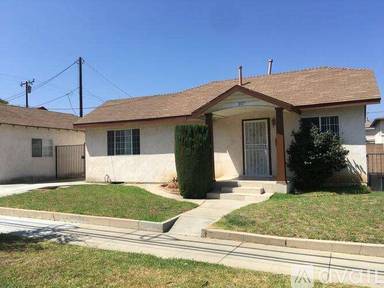 Main picture of 307 Los Higos St