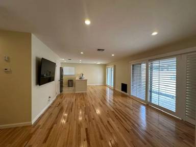 Main picture of 5331 Argos St