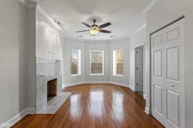 Main picture of 6216 S Indiana Ave