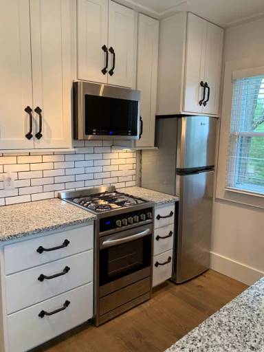 Main picture of 311 Myers St