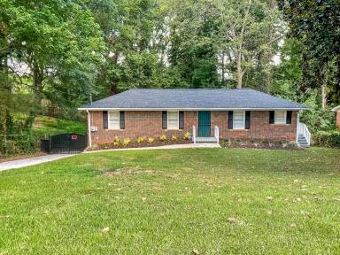 Main picture of 2778 Meadowview Dr SE