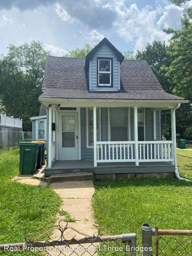 Main picture of 6736 Schofield Pl