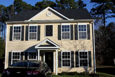 Main picture of 945 Ujamaa Dr