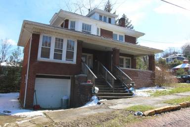 Main picture of 301 Euclid Ave