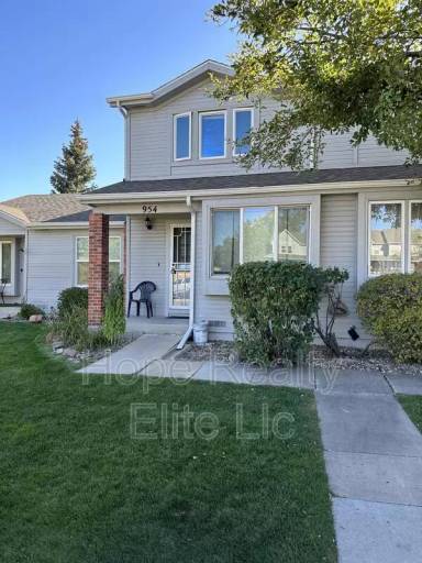 Main picture of 954 Brant Hollow Ct