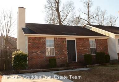 Main picture of 100-70 Brenda Dr