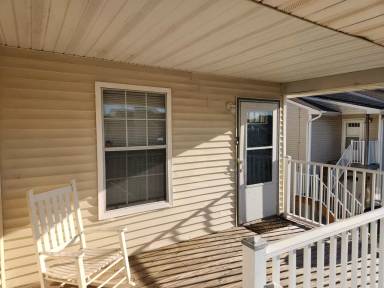 Main picture of 627 Crows Nest Ct