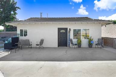 Main picture of 1913 N Vallejo Way