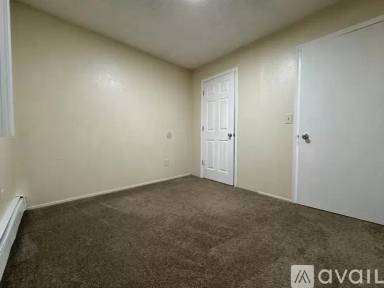Main picture of 104 B St