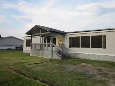 Main picture of 1721 County Road 697