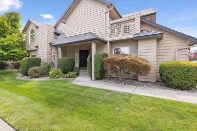 Main picture of 421 Columbia Point Dr