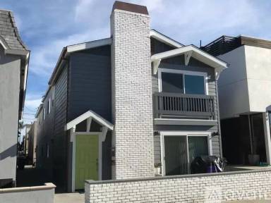 Main picture of 208 42nd St