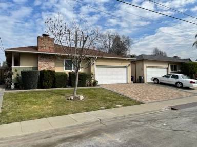 Main picture of 3086 Greenview Dr
