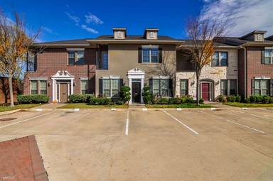 Main picture of 126 Forest Dr