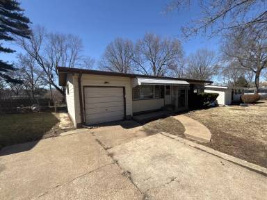 Main picture of 9319 Clarion Dr