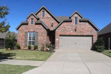 Main picture of 4601 SW Lilly St