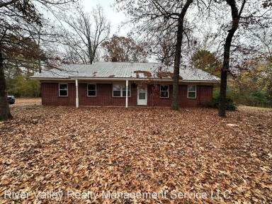 Main picture of 1374 County Road 1671