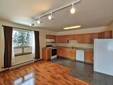 Main picture of 3571 Greenwood Ave