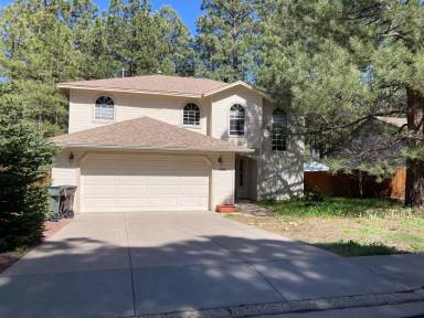 Main picture of 4046 S Nicholas St