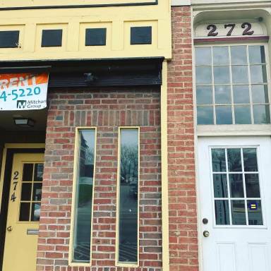 Main picture of 216 Front St