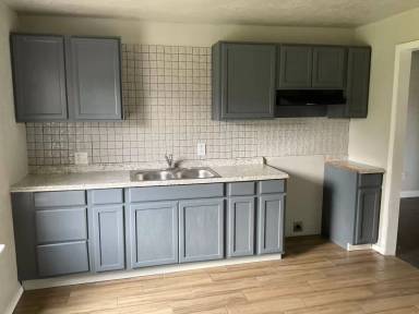 Main picture of 4012 Pearl Way
